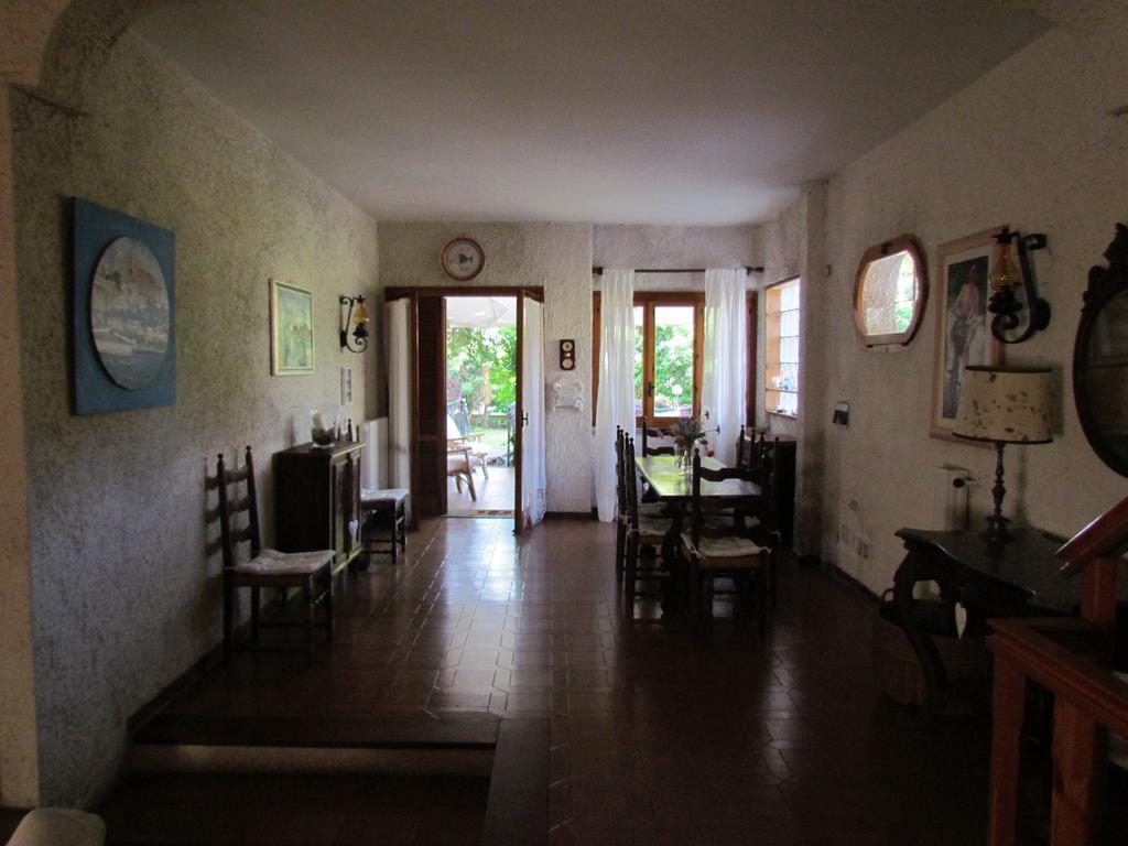 La Bouganville Formia Exterior photo